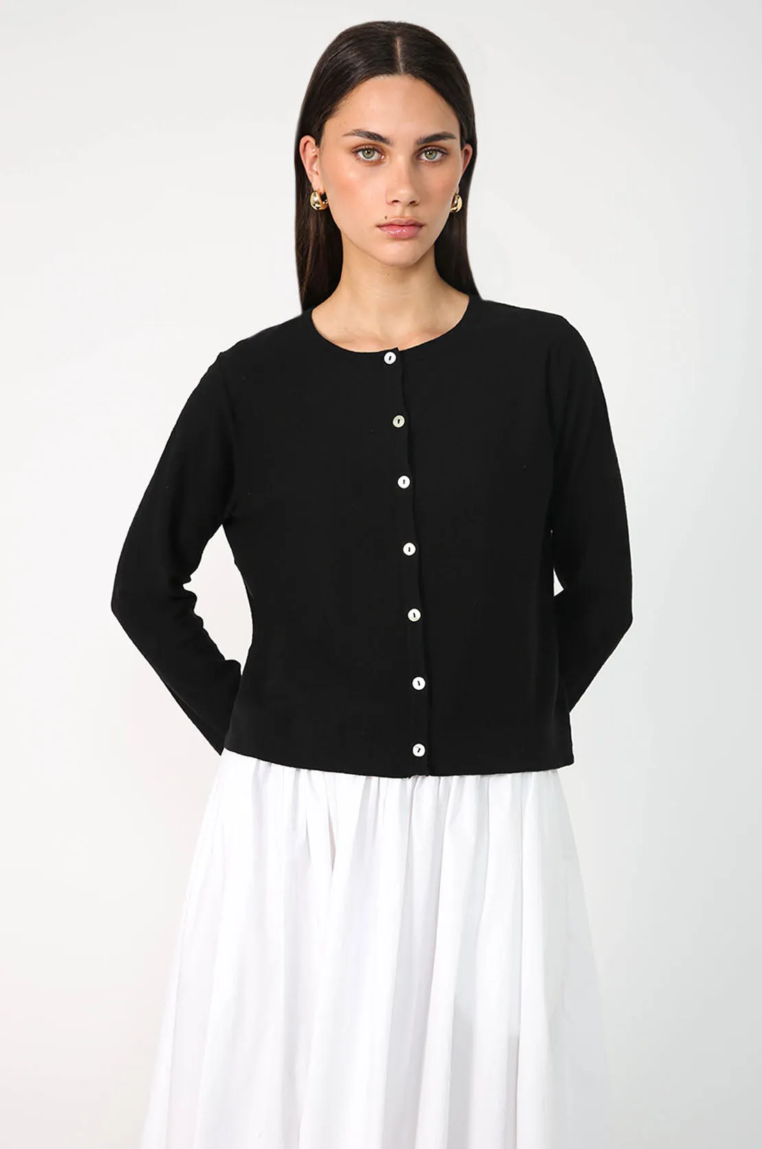 crisp cardi / black