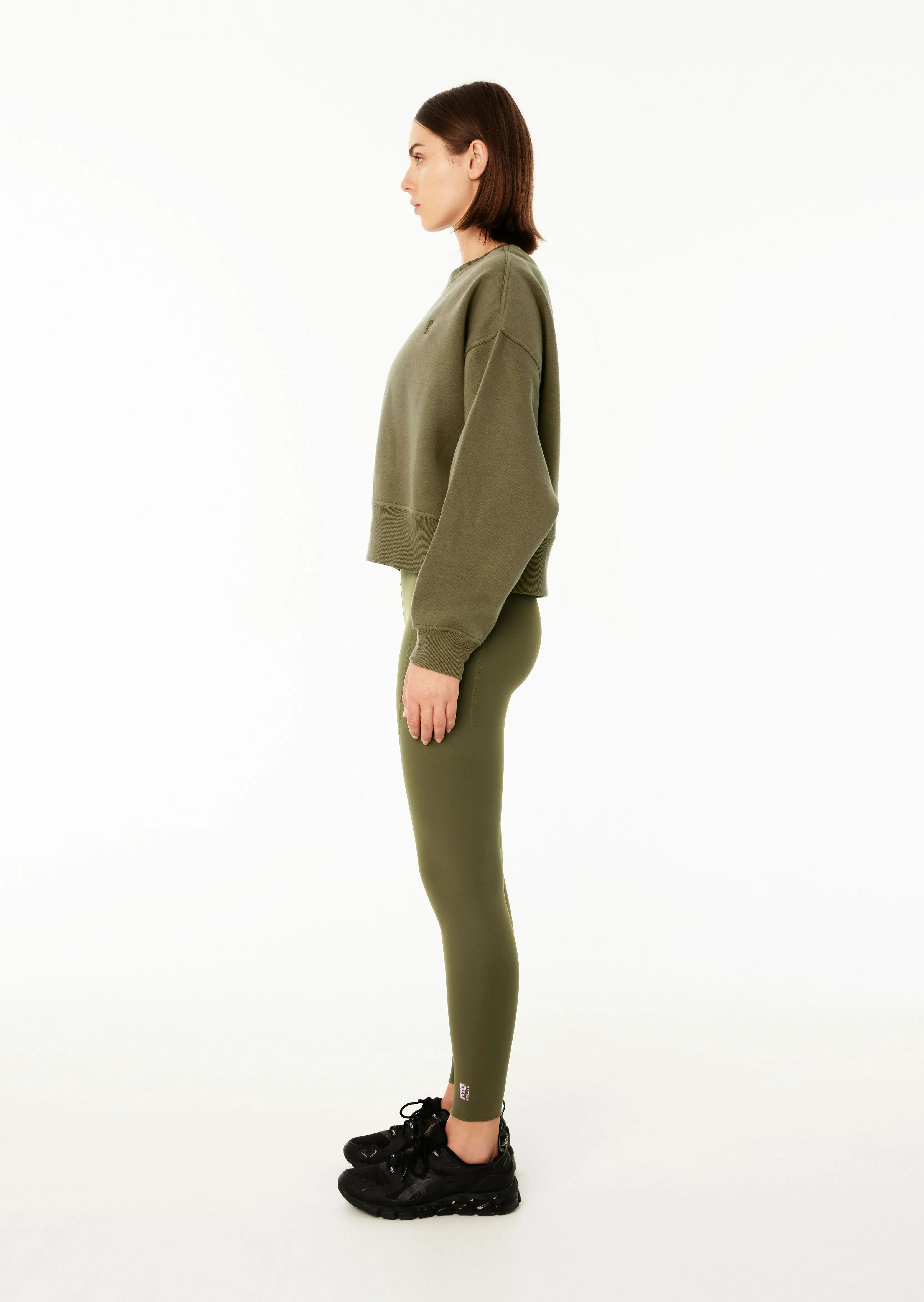 RECALIBRATE SWEAT IN KHAKI