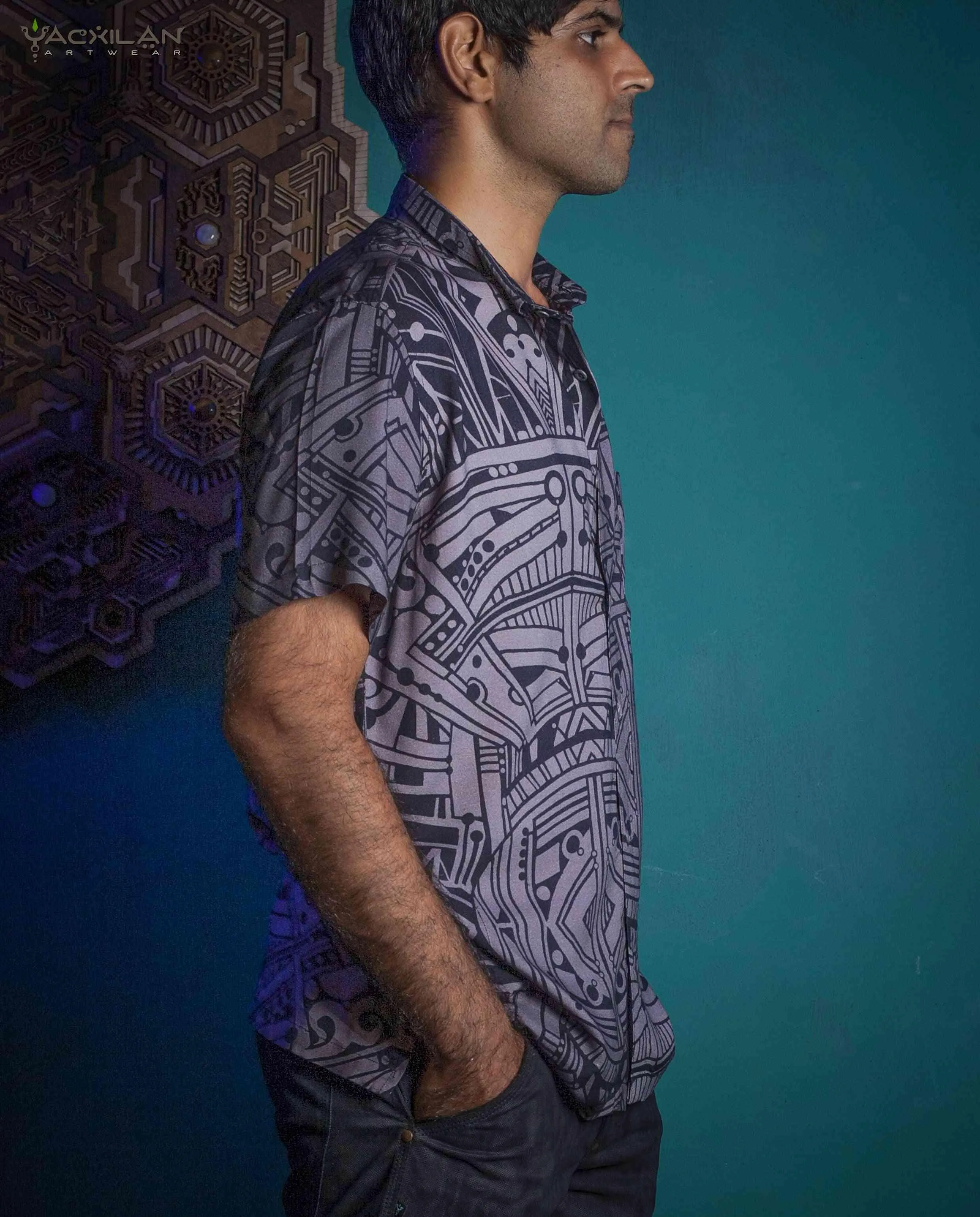 Shirt Men Half Sleeves / Viscose - RETRO FUTURE