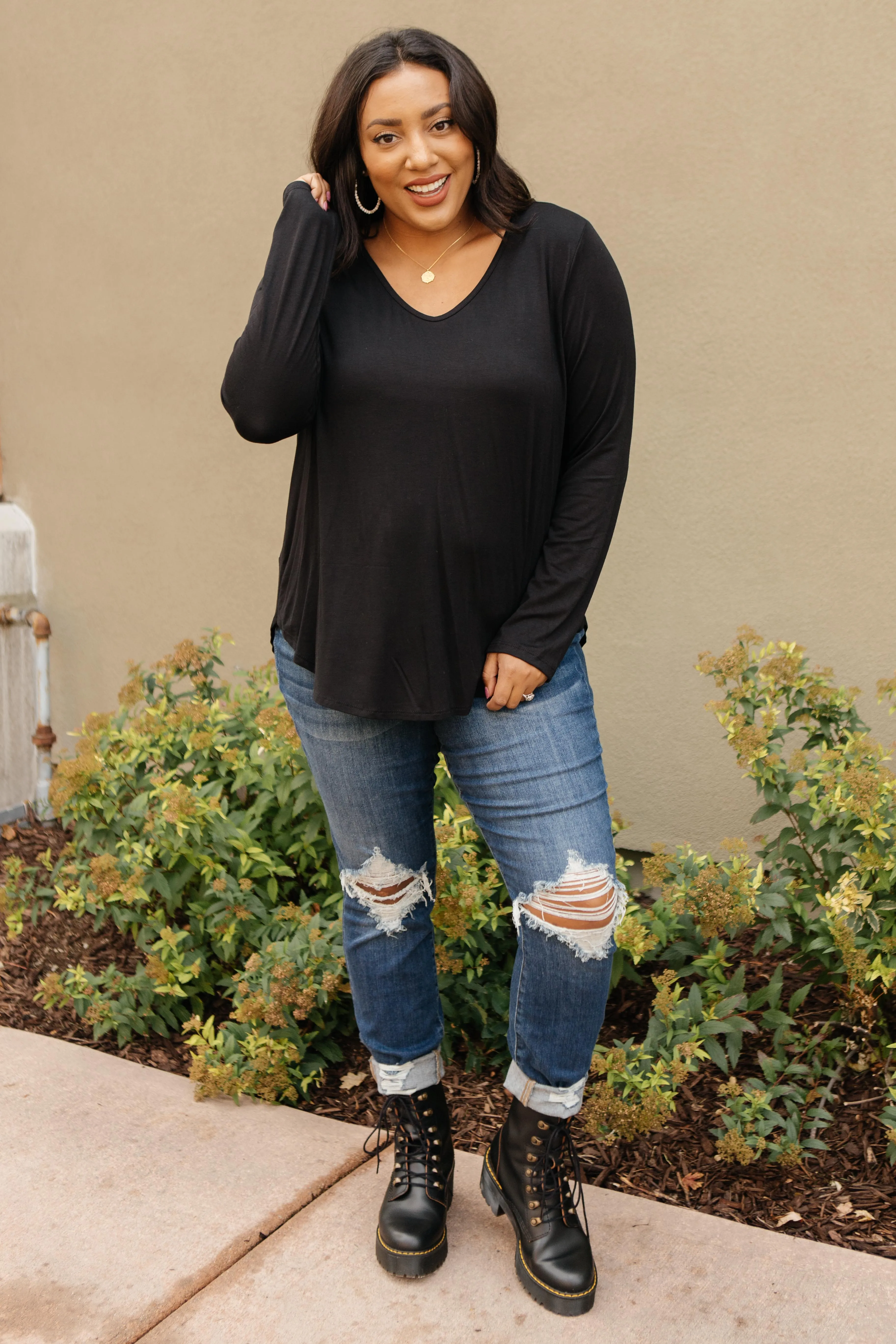 The Wendi Top in Ebony - On Hand