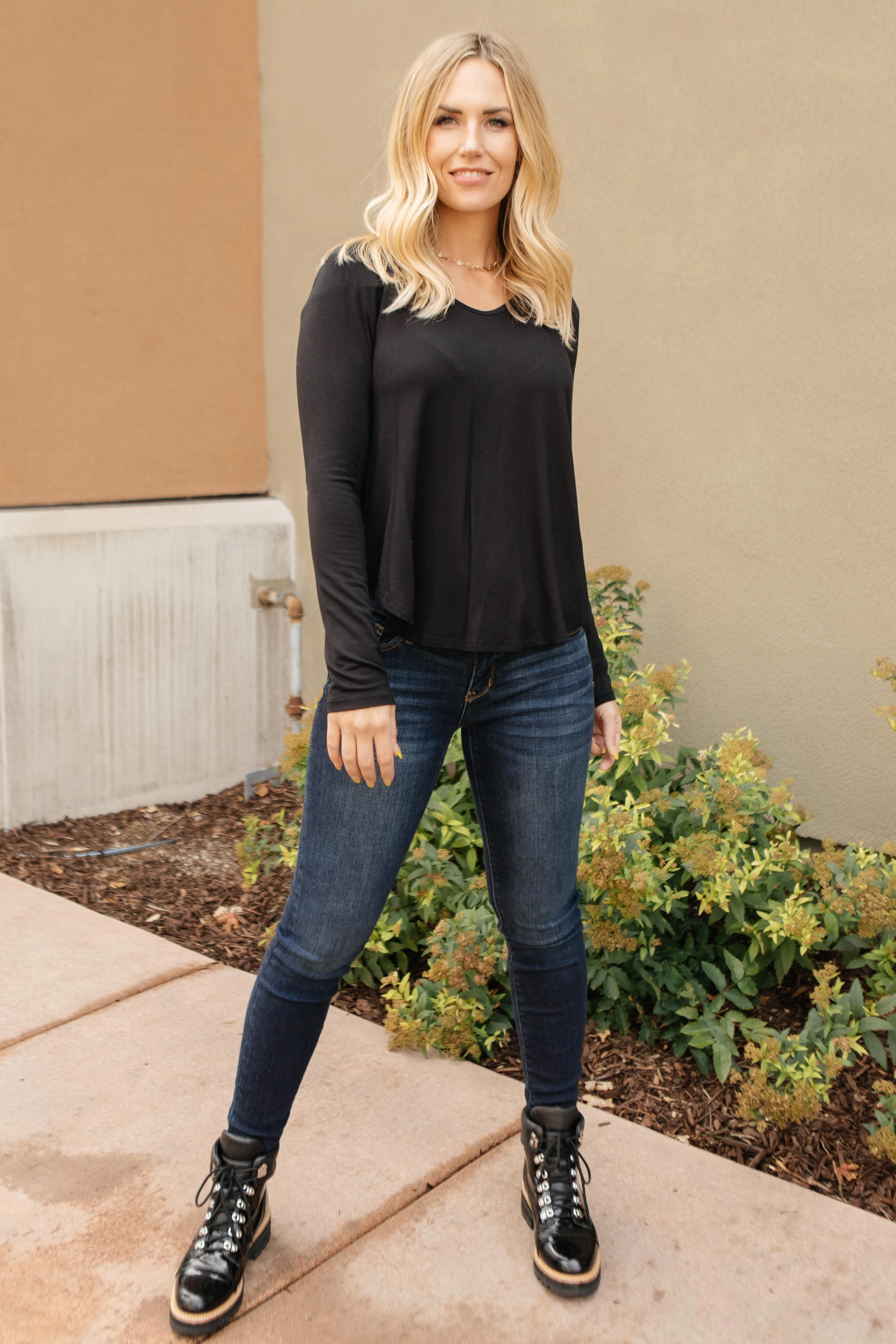 The Wendi Top in Ebony - On Hand